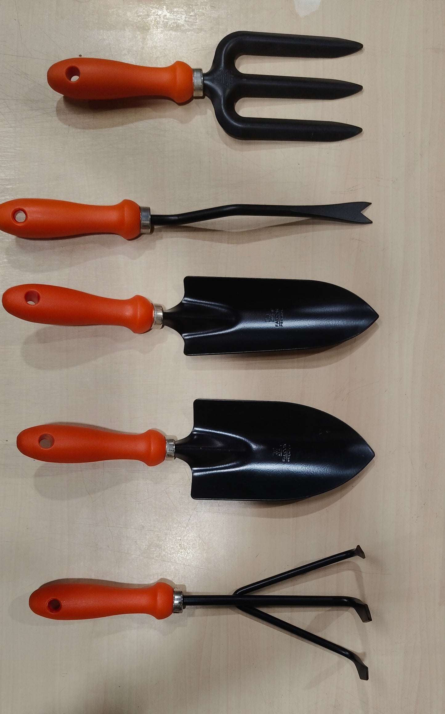 Falcon Authentic Gardening Tool Kit set of 5