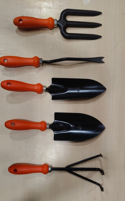 Falcon Authentic Gardening Tool Kit set of 5